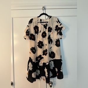 Silk soft pink flowy short dress in excellent condition